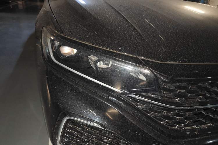 Used Volkswagen Passat 2023 330TSI Starry Elite Edition Right Front Headlight