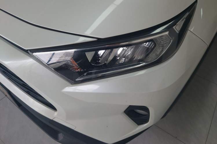 Used Toyota RAV4 2020 Dual-Engine 2.5L E-CVT 4x4 Elite PLUS Edition Left Front Headlight