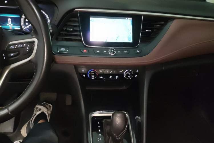 Used Buick GL6 2019 18T 5-Seater Connected Luxury Version China VI Standard
