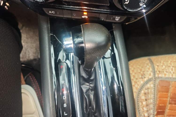 Used Honda Vezel 2017 1.5L CVT 2WD Comfort Model