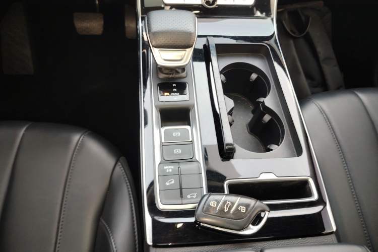 Used Roewe RX5 MAX 2021 Supreme Series 300TGI Automatic Smart Cabin Edition
