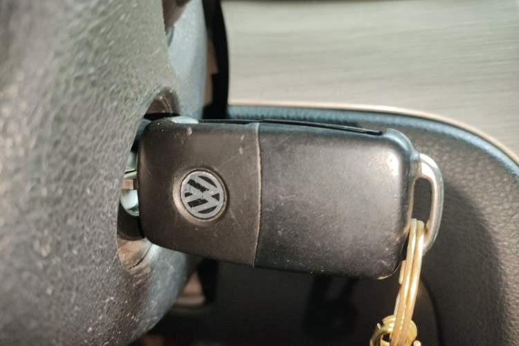 Used Volkswagen Lavida 2013 Restyled Classic 1.6L Manual Comfort Edition
