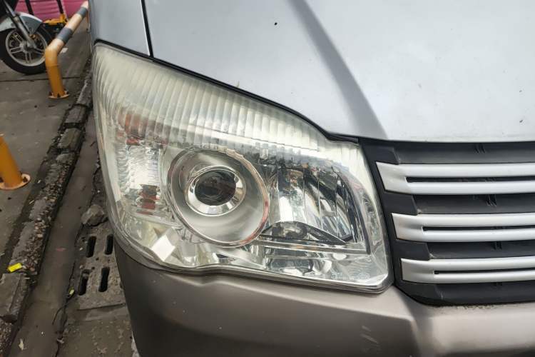 Used FORTHING Lingzhi 2016 M3L 1.6L 7-Seater Comfort Model