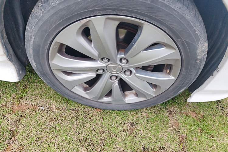 Used Honda Jade 2017 1.8L automatic Comfort version 5 seats