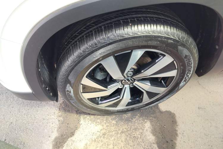 Used Volkswagen Tayron 2022 330TSI Two-Wheel Drive Luxury Smart Connectivity Version