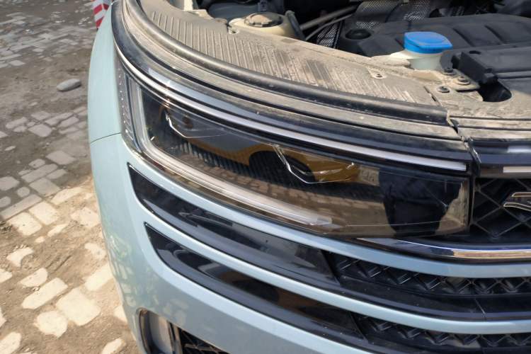 Used Volkswagen Tavendor 2023 380TSI Four-Wheel Drive R-Line First Edition Right Front Headlight