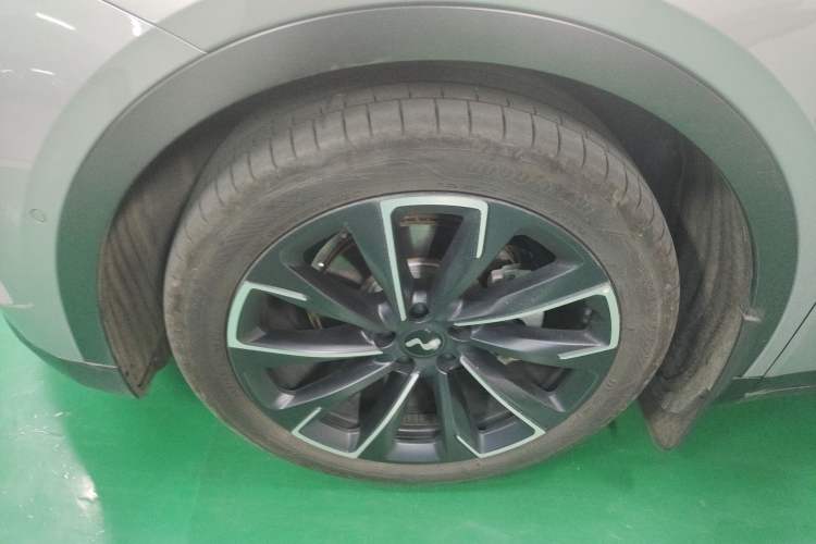 Used ONVO L60 2024 60 kWh Rear-Drive Version