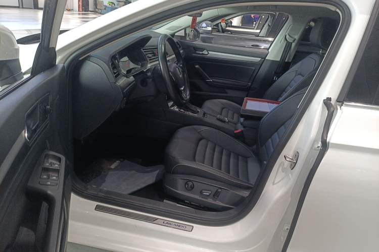 Used Volkswagen Lamando 2019 280TSI DSG Comfort Edition China VI standard
