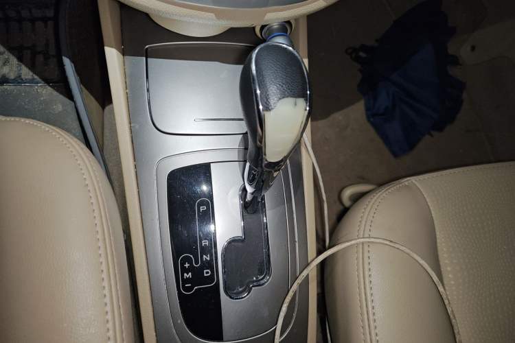 Used Buick Excelle 2013 1.5L Automatic Classic Model Gear Lever