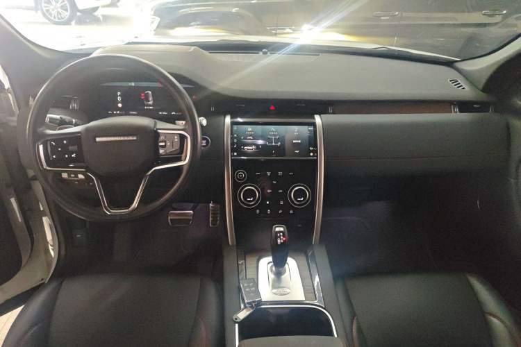 Used Land Rover Discovery Sport 2022 249 PS R-Dynamic S Performance Edition 5 Seats Center Console