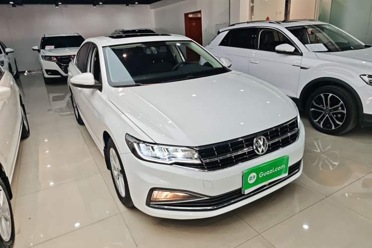 Used Volkswagen Bora 2019 1.5L Automatic Comfort Model Front Right 45 Deg