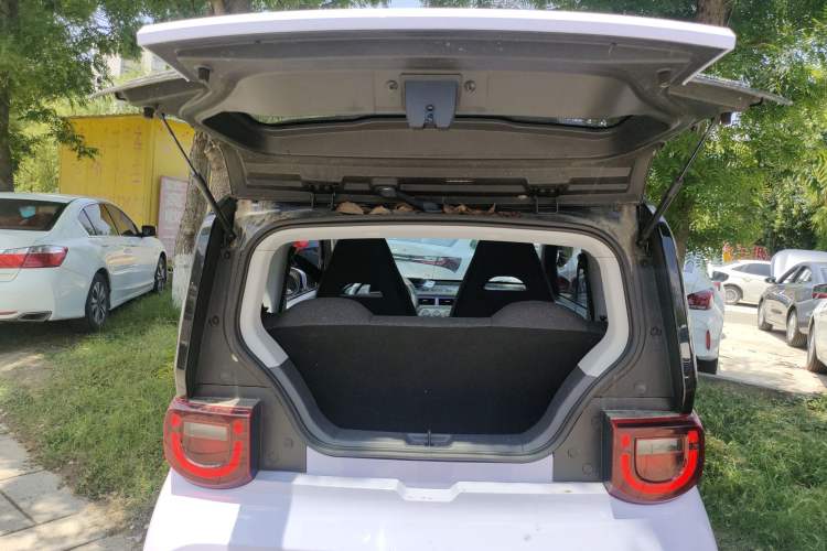 Used Chery New Energy QQ Ice Cream 2022 120km Conical Shape Lithium Iron Phosphate