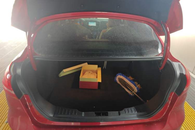 Used Ford Focus 2017 Sedan 1.6L Automatic Comfort Plus SmartDrive Edition
