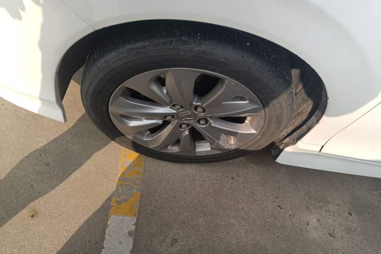 Used Honda Jade 2017 1.8L automatic Comfort version 5 seats
