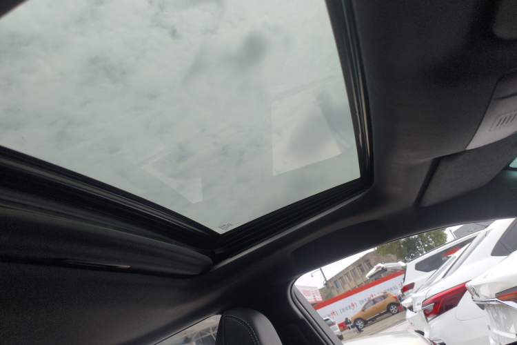 Used Toyota Levin 2021 185T CVT Luxury Edition
