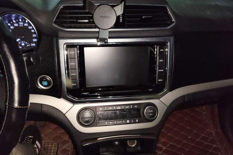 Used Haval H6 Coupe 2016 Blue Label 1.5T Manual Two-Wheel Drive Urban Model
