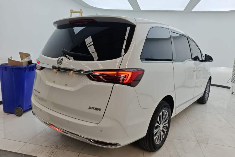 Used Buick GL8 2021 Land Cruiser Executive Class 652T Luxury Model