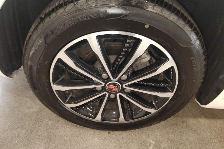 Used Roewe i5 2020 1.5L Automatic 4G Connect Luxury Flagship Edition