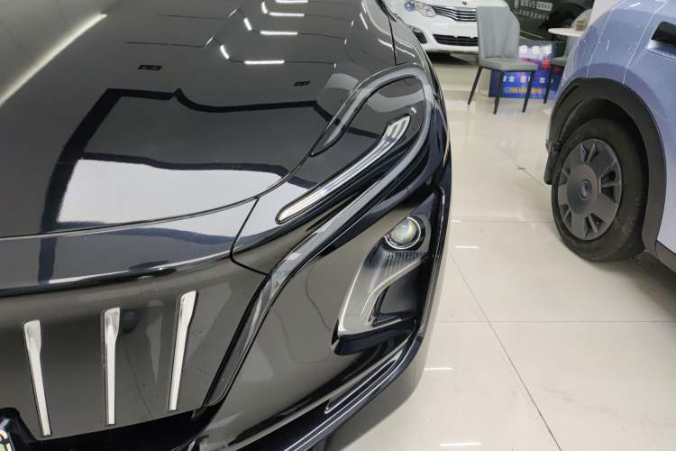 Used Hongqi E-QM5 2023 Revised Version Basic Travel Edition