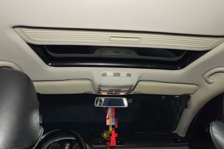 Used Volkswagen Magotan 2013 1.8TSI Premier Model Headliner