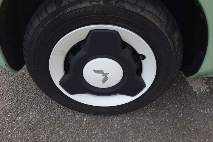 Used Wuling Hongguang MINIEV 2021 Macaron Premium Model – Lithium Iron Phosphate