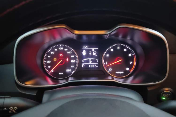 Used MG ZS 2018 1.5L Automatic Luxury Edition China V Standard