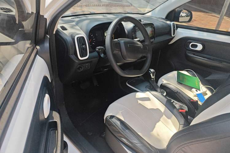 Used Roewe Clever 2022 311km QiQi BoBo Edition Driver Seat