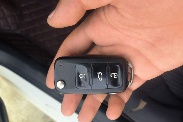 Used Volkswagen Santana 2015 Haval H6 1.6L Automatic Luxury Model
