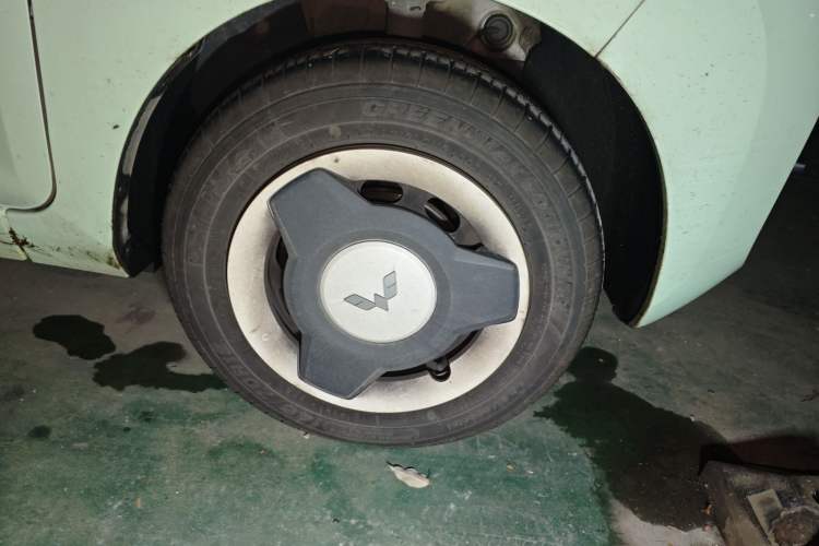 Used Wuling Hongguang MINIEV 2022 Macaron Premium Model – Lithium Iron Phosphate
