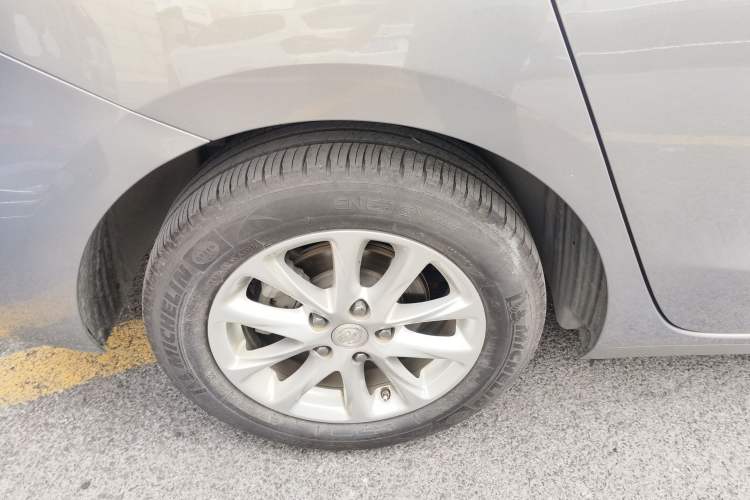 Used Buick GL6 2018 18T 6-Seater Elite Model Right Rear Wheel Hub