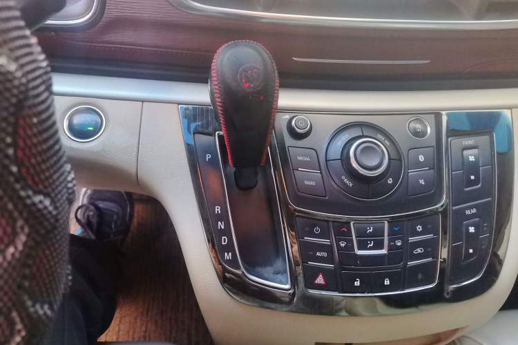 Used Buick GL8 2017 25S Luxury Version China V Standard