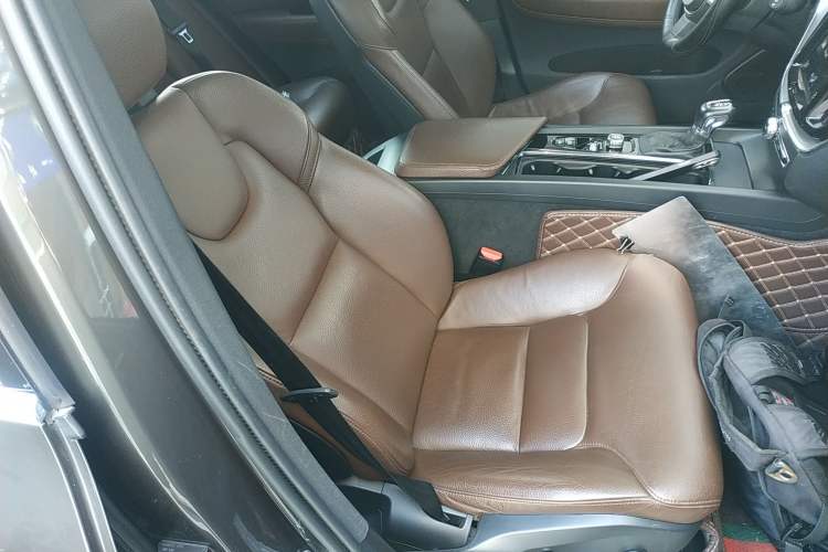 Used Volvo XC60 2018 T5 4x4 Zhiyi Edition