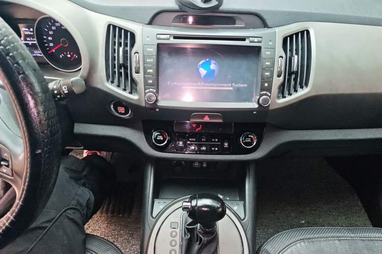 Used Kia Sportage R 2015 2.0L Automatic Two-Wheel Drive DLX Model