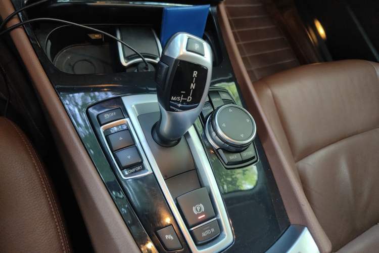 Used BMW 5 Series GT 2015 528i Leading Model Gear Lever