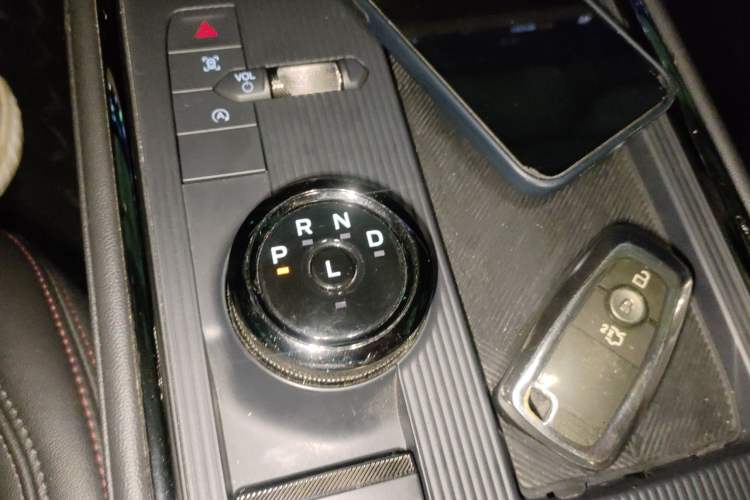 Used Ford Mondeo 2022 Restyled EcoBoost 245 Luxury Version Gear Lever