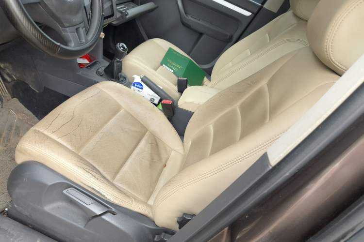 Used Volkswagen Touran 2013 1.4T Manual Fashion Edition 5 Seats Left Front Seat