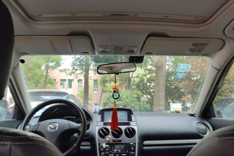 Used Mazda 6 2015 2.0L Automatic Classic Version
