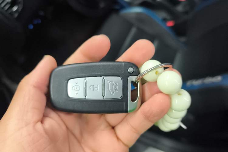 Used Hyundai Veloster 2015 1.6T Automatic Luxury Edition