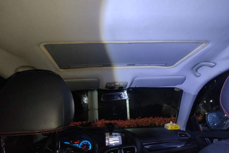 Used Brilliance V5 2014 1.5T Automatic Two-Wheel Drive Sport Model