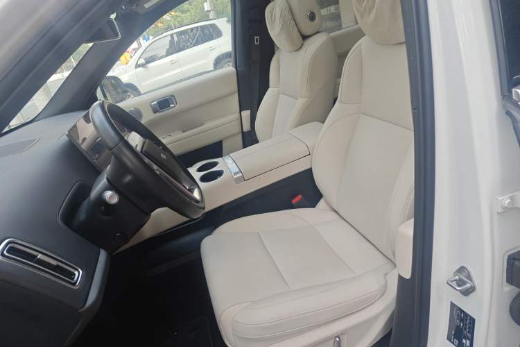 Used Li Auto L6 2024 Pro Model
