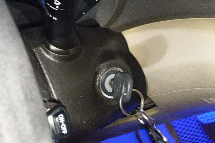 Used Toyota Highlander 2012 2.7L 2WD 5-Seater Elite Edition Vehicle Key