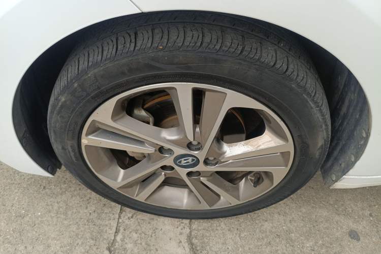 Used Hyundai Elantra (6th Generation / Lingdong) 2016 1.6L Automatic ZhiXuan – Elite Version