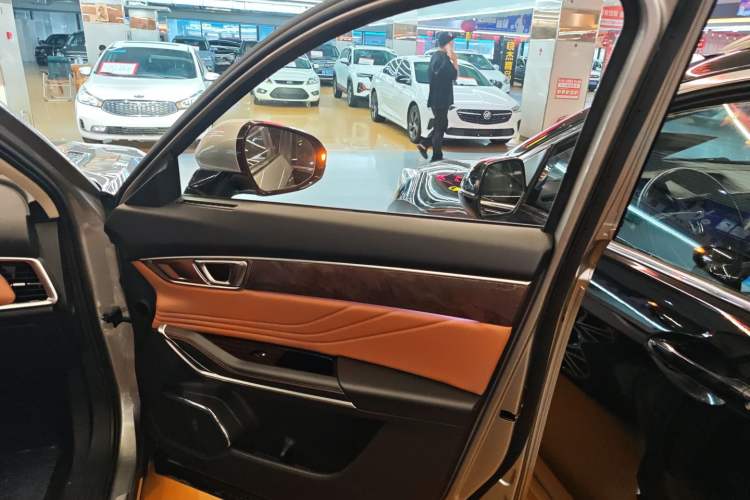 Used Bestune T99 2023 2.0T Automatic Prestige Edition (8AT)