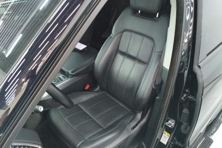 Used Land Rover Range Sport 2021 3.0 L6 SE Left Front Seat