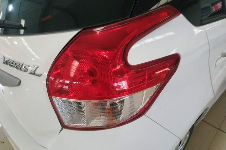 Used Toyota YARiS L Zhi Xuan 2015 1.5E Automatic Charm Edition