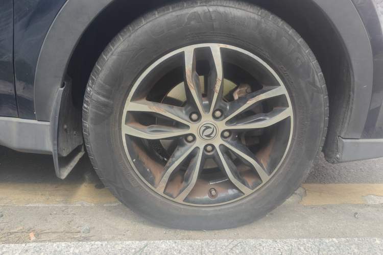 Used Dongfeng Fengon 580 2018 1.5T CVT Luxury Model
