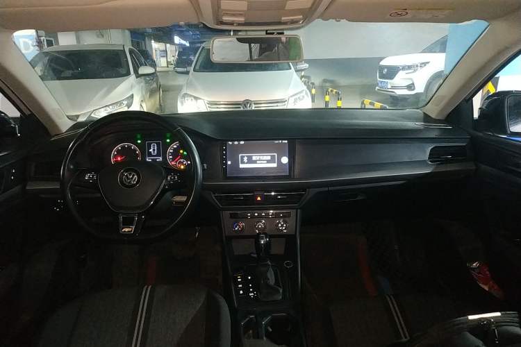 Used Volkswagen Lavida 2019 1.5L Automatic Fashion Edition China VI
