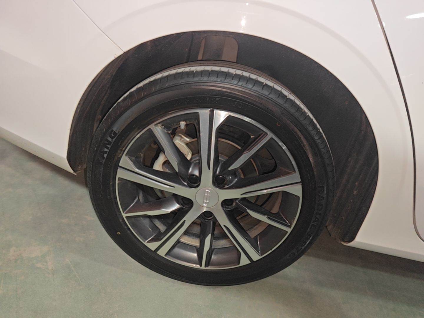 Geely Auto Emgrand 2023 4th Generation Champion Edition 1.5L CVT Prestige Model — снимка 11
