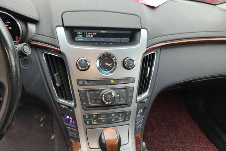Used Cadillac CTS 2010 3.0 Luxury Sport Edition Audio And AC Panel