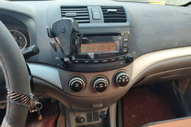 Used CHANGAN Alsvin 2012 Sedan 1.5L Manual Luxury Model
